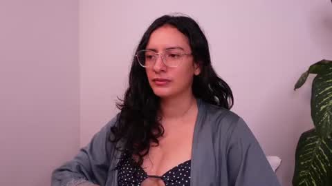 Snapshot of miaportman chatting on July 2026 06:10:01 AM MIAPORTMANN online show from July 2026 06:10:01 AM