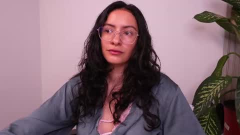 Snapshot of miaportman chatting on July 2026 09:35:01 AM MIAPORTMANN online show from July 2026 09:35:01 AM