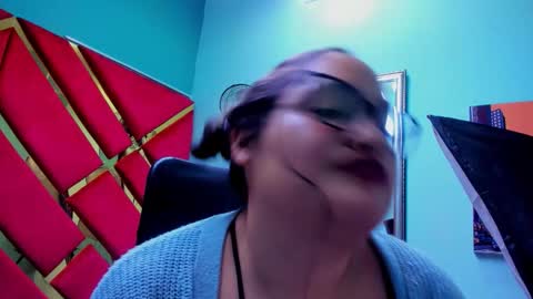 Snapshot of miarous69 chatting on February 2026 04:19:01 AM MiaRouse online show from February 2026 04:19:01 AM