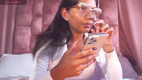 Snapshot of miasandoval_22 chatting on January 2025 09:01:02 PM miasaandovaal 22 online show from January 2025 09:01:02 PM