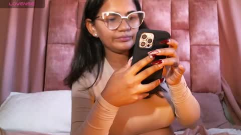 Snapshot of miasandoval_22 chatting on January 2025 09:10:01 PM miasaandovaal 22 online show from January 2025 09:10:01 PM