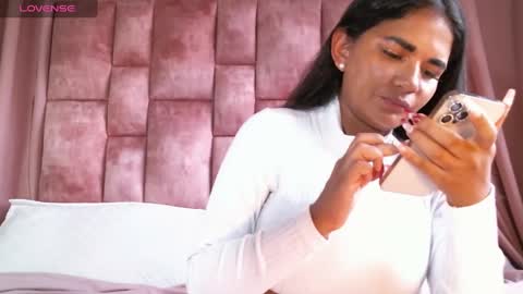 Snapshot of miasandoval_22 chatting on February 2025 08:05:02 PM miasaandovaal 22 online show from February 2025 08:05:02 PM