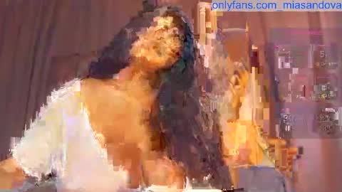 Snapshot of miasandoval_22 chatting on November 2025 08:20:01 PM miasaandovaal 22 online show from November 2025 08:20:01 PM