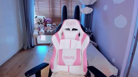 Miayna Silk online show from March 2026 09:16:03 AM