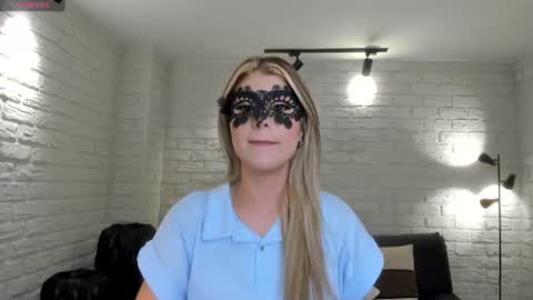 Snapshot of miasilvax chatting on June 2026 11:03:02 AM Mia Silva online show from June 2026 11:03:02 AM