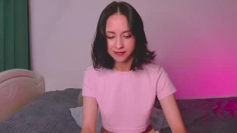 Snapshot of miasweetashoney chatting on September 2025 06:46:01 AM Mia online show from September 2025 06:46:01 AM