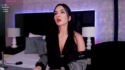 Snapshot of miasweetth chatting on January 2025 12:11:02 PM Mia Sweetth online show from January 2025 12:11:02 PM