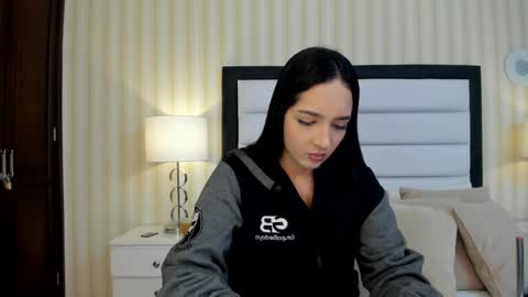 Snapshot of miasweetth chatting on February 2025 11:32:01 AM Mia Sweetth online show from February 2025 11:32:01 AM