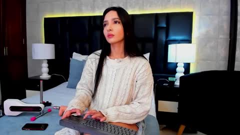 Snapshot of miasweetth chatting on February 2025 11:43:01 AM Mia Sweetth online show from February 2025 11:43:01 AM