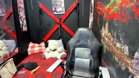 Snapshot of miatentazione chatting on September 2025 11:48:01 AM Mariana online show from September 2025 11:48:01 AM