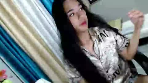 Mia online show from January 2025 07:21:01 PM