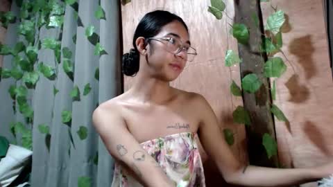 Mia online show from February 2026 06:28:02 AM