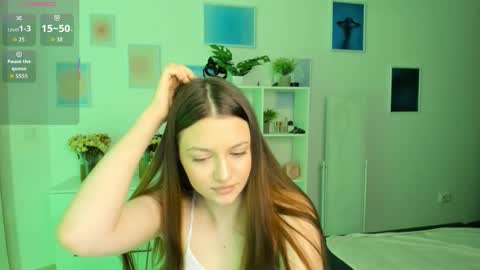 Snapshot of miavixxenn chatting on September 2025 04:05:02 AM Mia online show from September 2025 04:05:02 AM