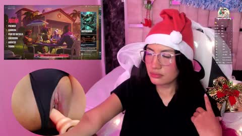 Snapshot of miavoss_ chatting on December 2024 05:16:02 AM mia online show from December 2024 05:16:02 AM