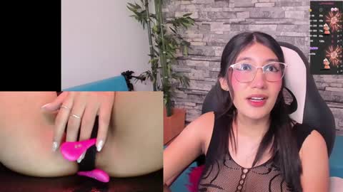 Snapshot of miavoss_ chatting on January 2025 05:05:02 AM mia online show from January 2025 05:05:02 AM