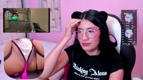 Snapshot of miavoss_ chatting on January 2025 08:13:02 AM mia online show from January 2025 08:13:02 AM