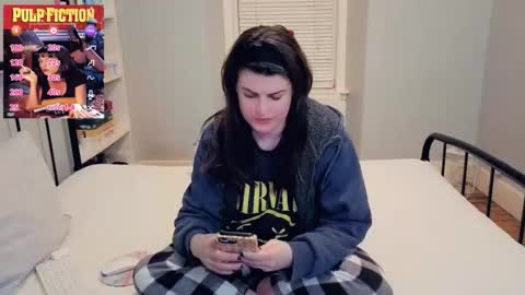 Mia  online show from April 2026 09:42:02 PM