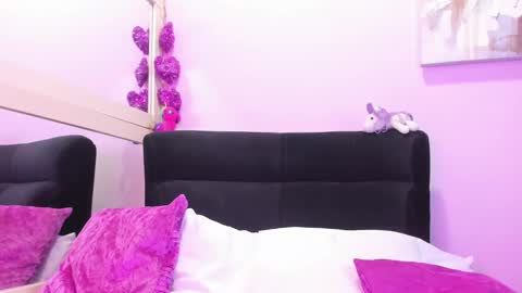 Snapshot of miaweiss chatting on December 2024 10:16:02 PM MiaWeiss online show from December 2024 10:16:02 PM