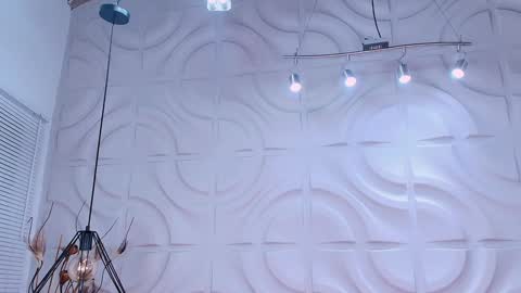 Mia online show from January 2025 03:27:02 AM