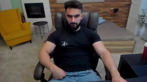 MicahLane online show from November 2025 05:40:01 AM