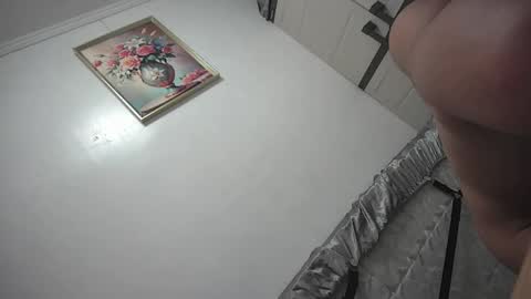 Snapshot of micaholics chatting on November 2025 03:27:02 PM Mica online show from November 2025 03:27:02 PM