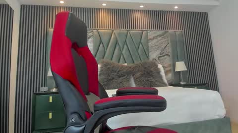 Michael online show from September 2025 12:28:01 PM