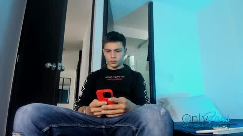 Michael Boy online show from September 2025 09:03:02 PM