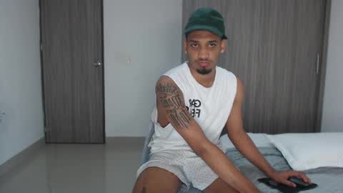 Snapshot of michael_jordanx chatting on December 2024 05:07:01 AM Angel online show from December 2024 05:07:01 AM