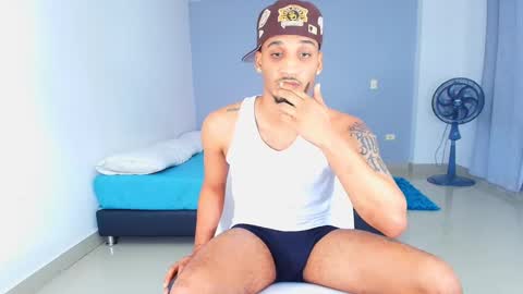 Snapshot of michael_jordanx chatting on January 2025 03:43:01 AM Angel online show from January 2025 03:43:01 AM