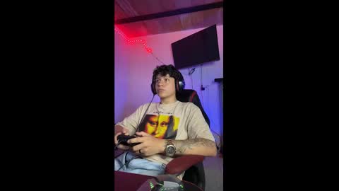 michael independent model  online show from February 2025 11:41:02 PM