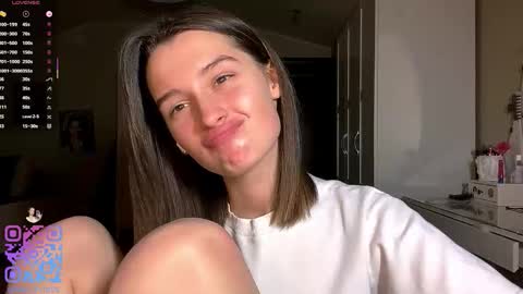 Emily online show from December 2025 02:21:01 PM