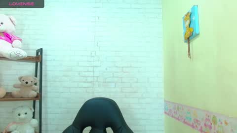 Snapshot of michael_twuis chatting on December 2024 08:58:02 AM I AM MICHAEL online show from December 2024 08:58:02 AM