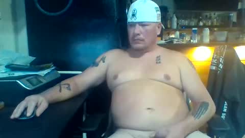 Snapshot of michaelaydt chatting on January 2026 07:16:02 PM plumbinfool online show from January 2026 07:16:02 PM