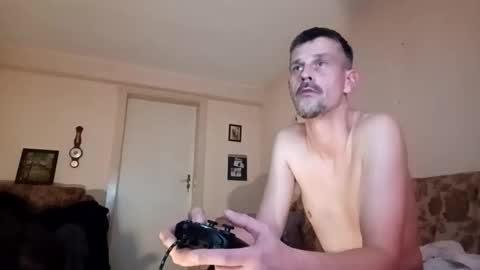 Michael online show from December 2025 06:15:01 PM