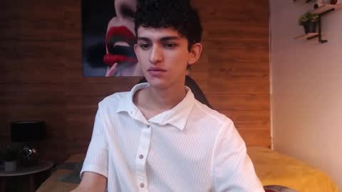 Snapshot of michaelkoiv chatting on January 2026 12:32:02 PM michaelkoiv online show from January 2026 12:32:02 PM