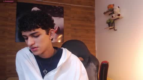 Snapshot of michaelkoiv chatting on January 2026 12:31:02 PM michaelkoiv online show from January 2026 12:31:02 PM