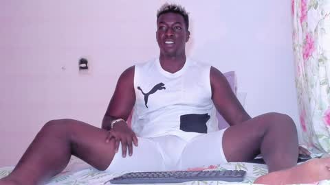 Michaell online show from December 2024 10:26:02 PM