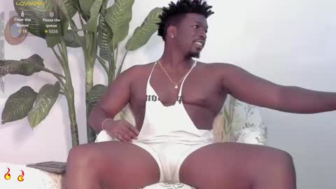 Michaell online show from October 2025 08:09:02 PM