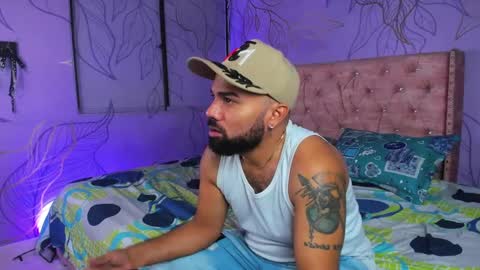 Michaell online show from February 2025 01:14:02 AM