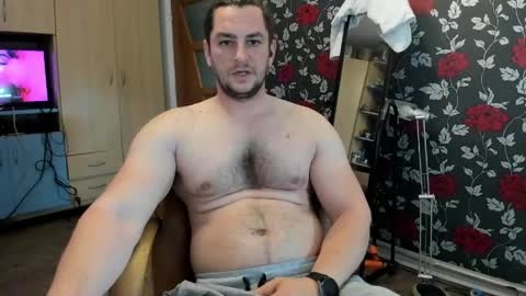 michaelragnar90 online show from May 2026 07:04:02 AM