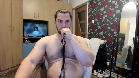 michaelragnar90 online show from May 2026 06:33:02 AM