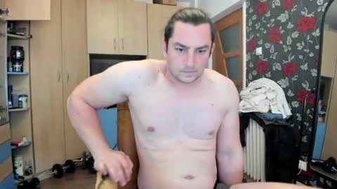 michaelragnar90 online show from May 2026 05:02:02 AM