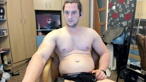 michaelragnar90 online show from May 2026 08:22:01 AM