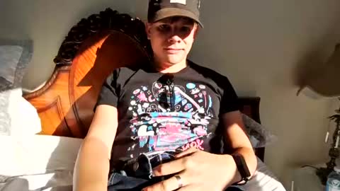 michaeltwinkboy online show from July 2026 01:40:01 PM