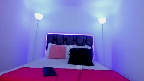 Snapshot of michel_morrinson chatting on December 2024 12:44:02 PM Michelle online show from December 2024 12:44:02 PM