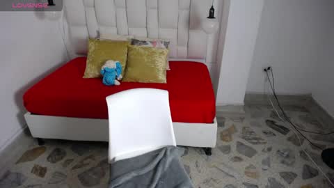 michel_rous_la_mas_caliente online show from March 2026 05:36:01 PM