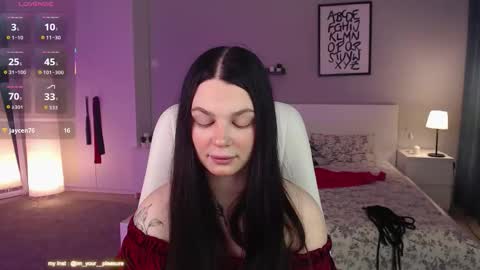 Snapshot of michela_fruet chatting on November 2025 01:06:02 AM Kate online show from November 2025 01:06:02 AM