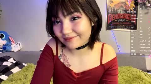 Snapshot of michelinahollenbach chatting on December 2025 04:14:01 PM Suki online show from December 2025 04:14:01 PM