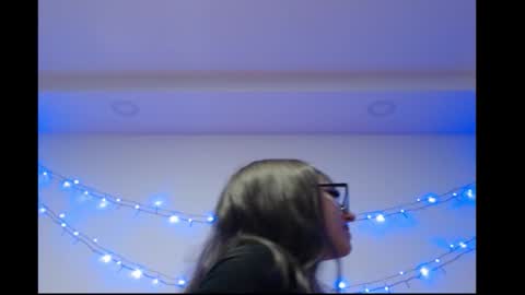 Snapshot of michell_bunny1 chatting on February 2026 03:13:01 AM Michell online show from February 2026 03:13:01 AM