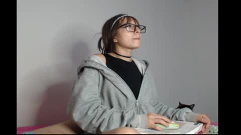 Michell online show from May 2026 03:34:01 AM